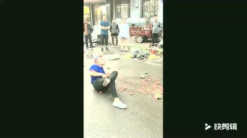 小伙吃瓜绝技视频在线观看