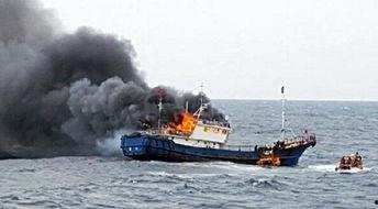 中国渔船吃瓜视频,揭秘海上生活趣味瞬间