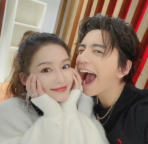 李沁和王大陆吃瓜视频在线观看